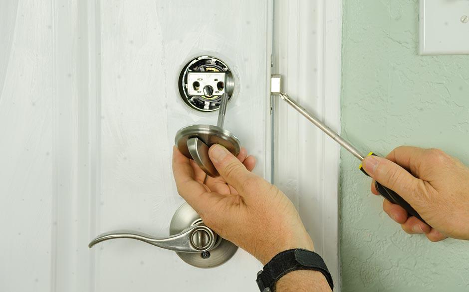 comment ouvrir une porte sans clef Groslay